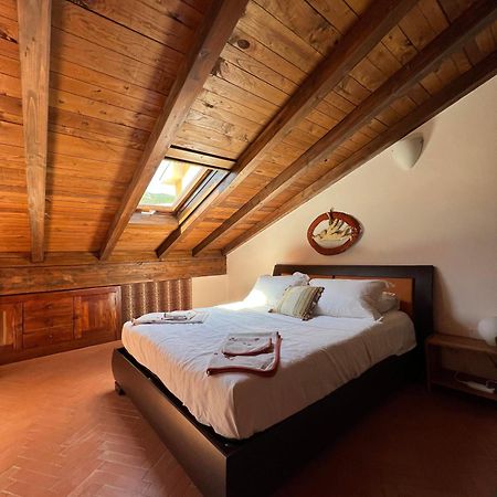 Casa Boru - A Beautiful Fully Restored Spacious House With Fantastic Views Calice al Cornoviglio Εξωτερικό φωτογραφία