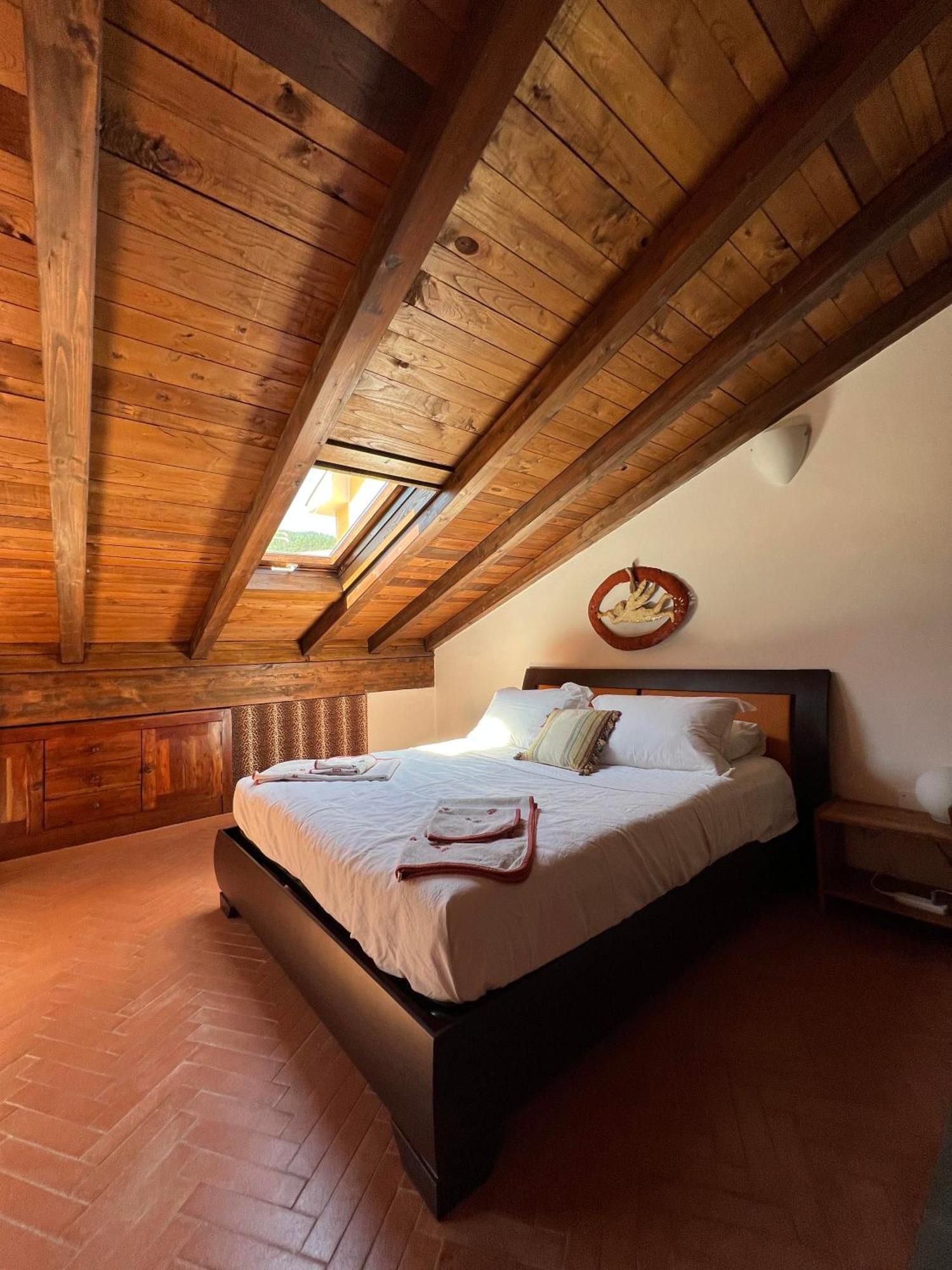 Casa Boru - A Beautiful Fully Restored Spacious House With Fantastic Views Calice al Cornoviglio Εξωτερικό φωτογραφία