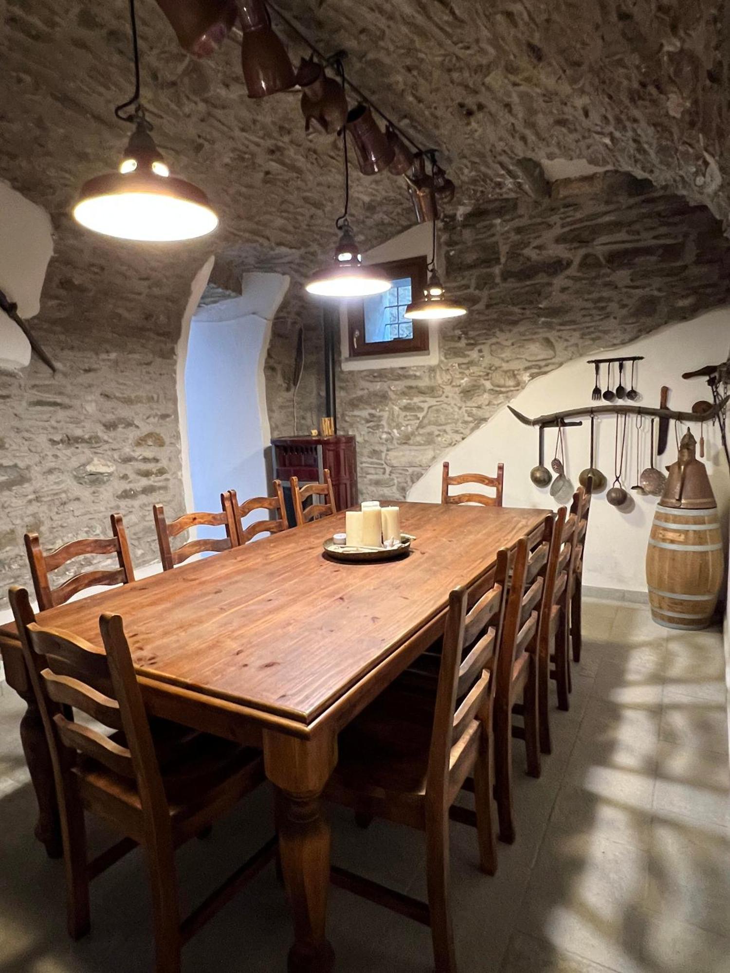 Casa Boru - A Beautiful Fully Restored Spacious House With Fantastic Views Calice al Cornoviglio Εξωτερικό φωτογραφία