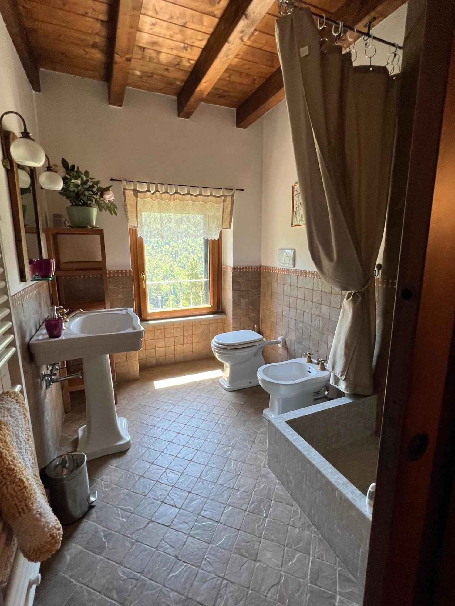 Casa Boru - A Beautiful Fully Restored Spacious House With Fantastic Views Calice al Cornoviglio Εξωτερικό φωτογραφία