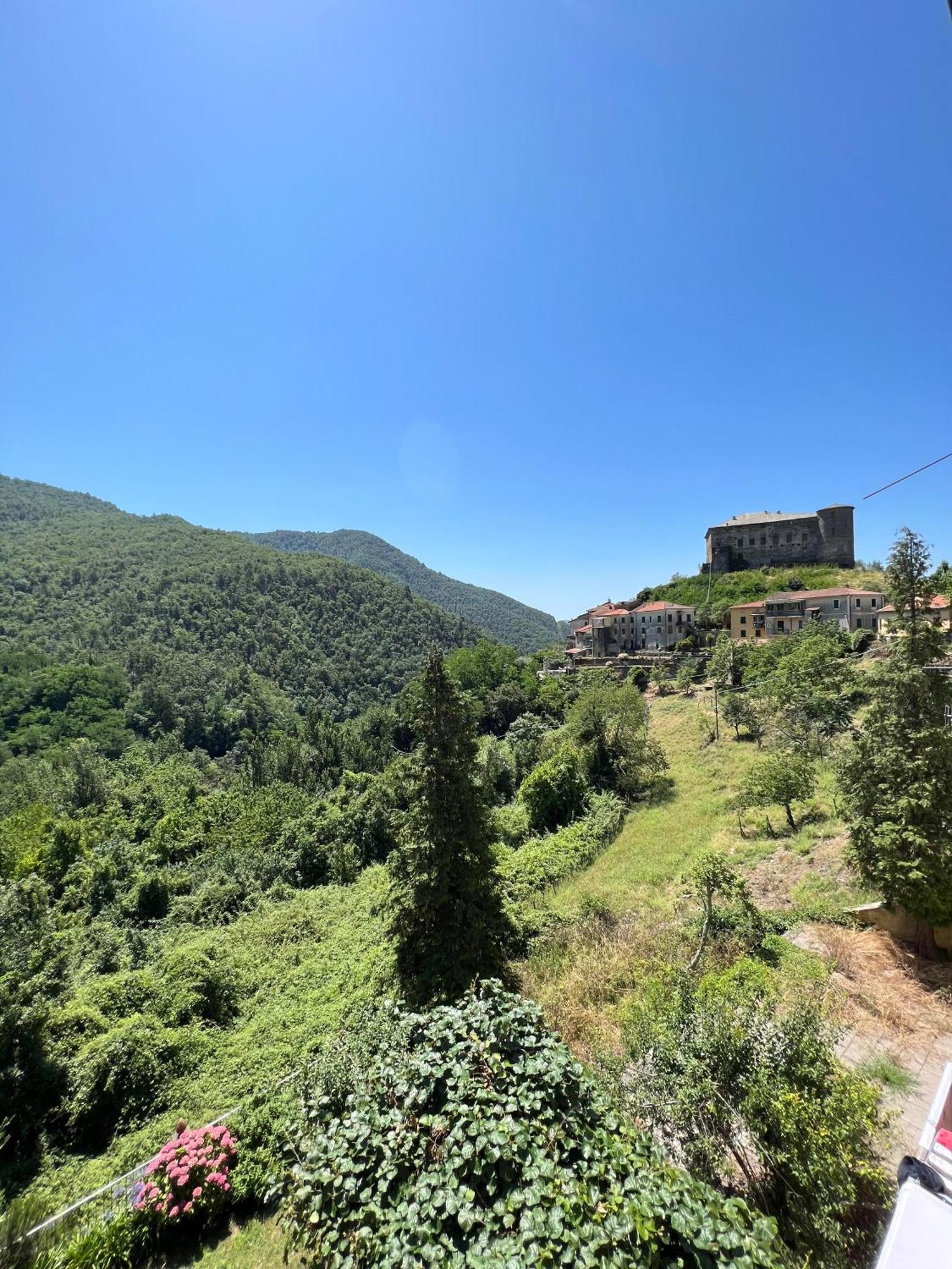 Casa Boru - A Beautiful Fully Restored Spacious House With Fantastic Views Calice al Cornoviglio Εξωτερικό φωτογραφία